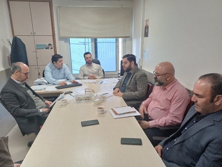 جلسه شورای اداری شرکت شهرک‌های صنعتی استان مرکزی با محوریت توسعه مدیریت و منابع