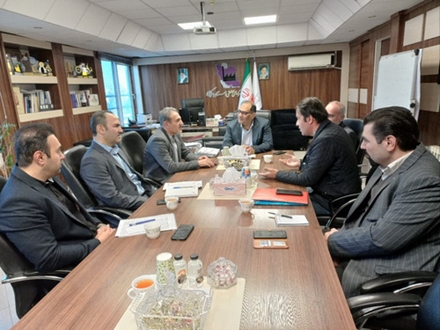 بررسی چالش‌های زیرساختی شهرک صنعتی خیرآباد در نشست با سرپرست شرکت شهرک‌های صنعتی استان مرکزی